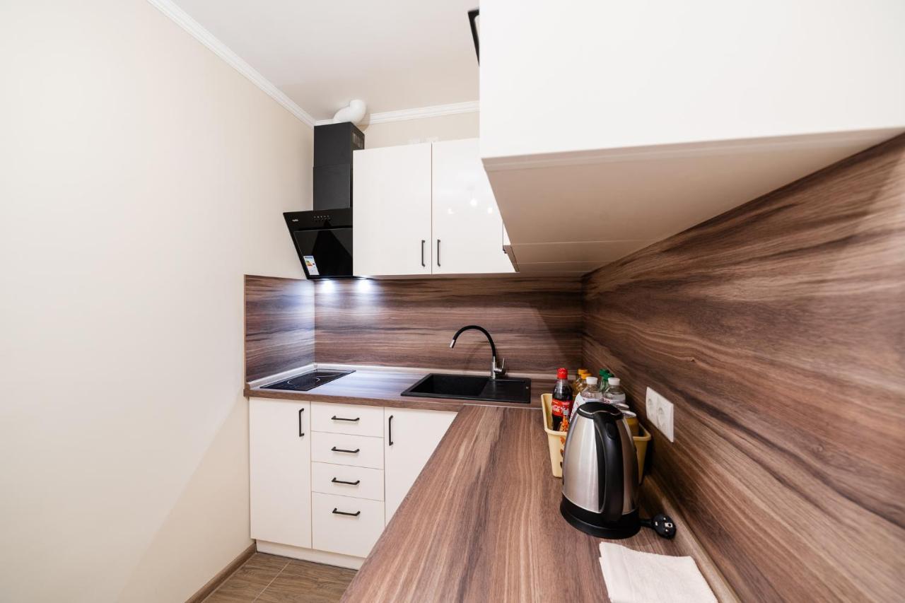 Aparthotel Центр Міста! Затишні Квартири В Новобудові! à Oujhorod Extérieur photo