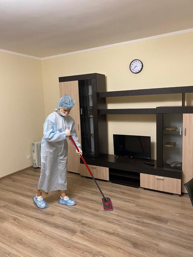 Aparthotel Центр Міста! Затишні Квартири В Новобудові! à Oujhorod Extérieur photo