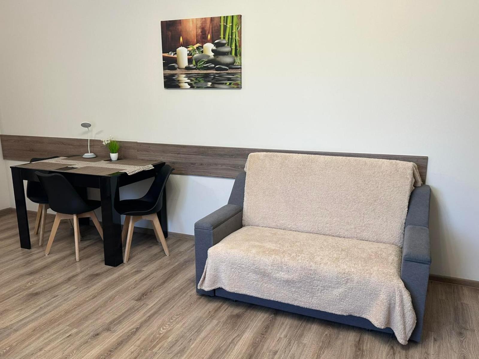 Aparthotel Центр Міста! Затишні Квартири В Новобудові! à Oujhorod Chambre photo